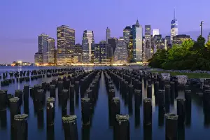 USA, New York, Brooklyn, view from Brooklyn to Manhattan in the morning