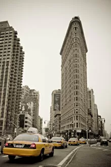 Images Dated 7th February 2008: USA, New York City, Fifth Avenue and Broadway, Flatiron Building