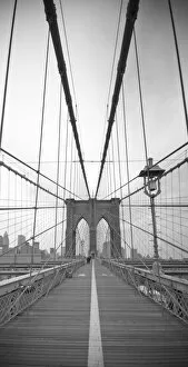 Images Dated 9th December 2007: USA, New York City, Manhattan & Brooklyn Bridge