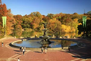 Images Dated 22nd December 2015: USA, New York City, Manhattan, Central Park, Bethesda Fountain