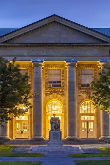 USA, New York, Finger Lakes Region, Ithaca, Cornell University, Goldwin Smith Hall, dusk