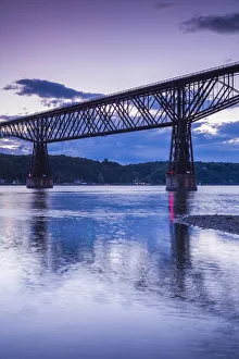 Images Dated 1st December 2017: USA, New York, Hudson River Valley Region, Poughkeepsee, Walkway Over the Hudson