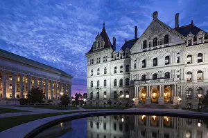 Images Dated 12th May 2017: USA, New York, Hudson Valley, Albany, New York State Capitol Building, dawn