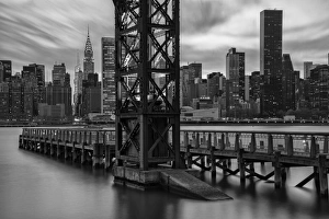 Queens Prints: USA, New York, Long Island City, Queens, Gantry Plaza State Park