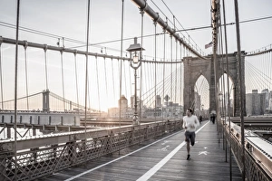 Images Dated 21st October 2015: USA, New York, Manhattan, Brooklyn Bridge at Sunrise