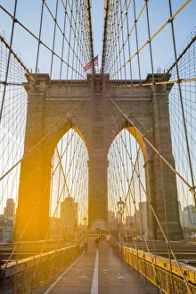 USA, New York, Manhattan, Brooklyn Bridge at Sunrise