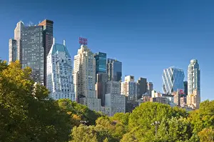 Central Park Prints: USA, New York, Manhattan, Central Park and Midtown Skyline