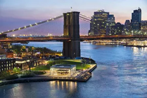 USA, New York, Manhattan, Lower Manhattan, Brooklyn Bridge & East River