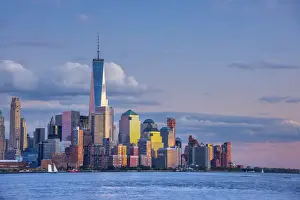 USA, New York, Manhattan, Lower Manhattan and World Trade Center, Freedom Tower across
