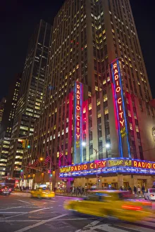 USA, New York, Manhattan, Midtown, Sixth Avenue or Avenue of the Americas, Radio City