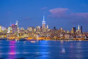 USA, New York, Manhattan, Midtown Manhattan and Empire State Building across Hudson River