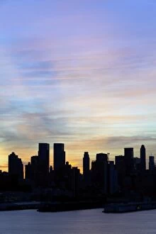 Sky Scraper Gallery: USA, New York, Midtown Manhattan Skyline Across Hudson River