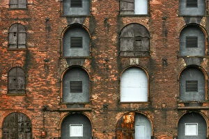 USA, New York, New York City, brick warehouses in Brooklyn