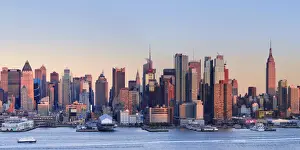 USA, New York, New York City, Manhattan Skyline from New Jersey