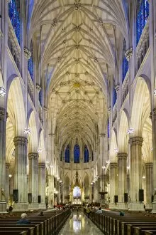 Images Dated 6th October 2016: USA, New York, New York City, Mid-Town Manhattan, St. Patricks Cathedral, interior