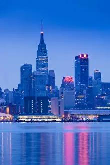 USA, New York, New York City, midtown Manhattan from Weehawken, New Jersey, dawn