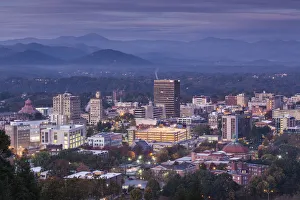 USA, North Carolina, Asheville, elevated city skyline