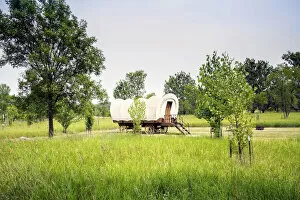 John Coletti Gallery: USA, North Dakota, Fort Ransom State Park, 1860s Military Fort, Covered Wagon