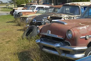 Images Dated 17th April 2008: USA, Oklahoma, Route 66, White Oak, Old cars in wreckers yard beside Route 66