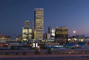 Images Dated 17th April 2008: USA, Oklahoma, Tulsa, Downtown skyline