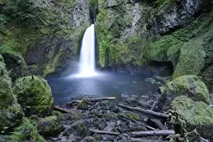 Water Fall Gallery: USA, Oregon