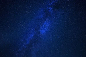 USA, Oregon, Central Oregon, Fort Rock, Shooting star and night sky