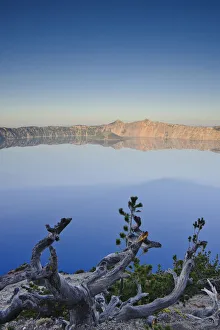 USA, Oregon, Crater Lake National Park, Crater Lake and Wizard Island
