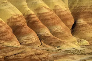 Images Dated 14th September 2016: USA, Oregon, Wheeler County, Mitchell, Day Fossil Beds National Monument and Painted
