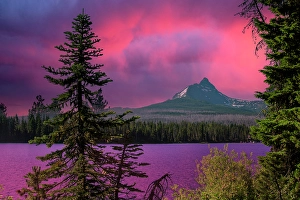 Pacific Northwest Prints: USA, Pacific Northwest, Oregon, Willamette National Forest, Big Lake