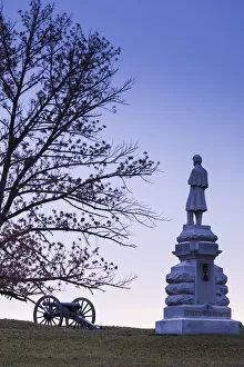 Images Dated 8th April 2014: USA, Pennsylvania, Gettysburg, Battle of Gettysburg, tree and battlefield monument, dawn