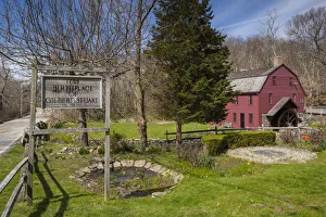 USA, Rhode Island, Saunderstown, Gilbert Stuart Birthplace, home of early American USA, Rhode Island, Saunderstown, Gilbert Stuart Birthplace, home of early American