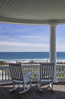 USA, Rhode Island, Watch Hill, Ocean House, luxury resort since 1868, porch USA, Rhode Island, Watch Hill, Ocean House, luxury resort since 1868, porch