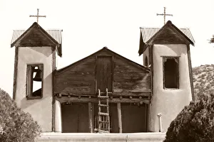 Adobe Gallery: USA, Southwest, New Mexico, Chimayo, El Santuario de Chimayo, National historic landmark