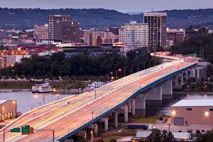 USA, Tennessee, Chattanooga, high angle view of city and Rt. 27, dawn