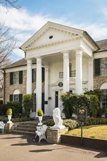 Music Gallery: USA, Tennessee, Memphis, Entrance to Graceland