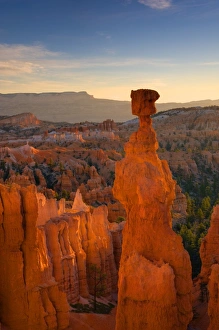 USA, Utah, Bryce Canyon National Park, Thors Hammer near Sunset Point