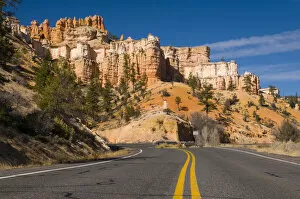 Images Dated 8th September 2009: USA, Utah, Bryce Canyon National Park, Scenic Highway U-12 (All American Scenic Byway)