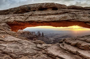 Images Dated 7th March 2012: U.S.A. Utah, Canyonlands National Park, Mesa Arch at sunrise