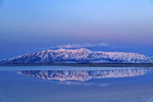 USA, Utah, Great Salt Lake, Antelope Island state Park, winter reflection