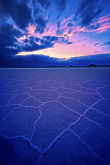 Images Dated 15th November 2016: USA, Utah, Wendover, Bonneville Salt Flats