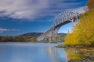 USA, Vermont, Lake Champlain, Chimney Point Bridge between Chimney Point VT and Crown