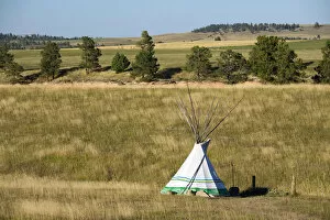 American West Collection: USA, Wyoming, Devils Tower, National Monument, Tipi near the park entrance