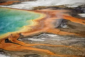 Images Dated 10th March 2015: USA, Wyoming, Yellowstone National Park, Grand Prismatic Spring, Midway Geyser Basin