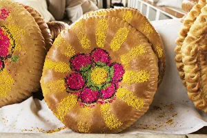 Images Dated 19th December 2017: Uzbek bread at the Siyob Bazaar. Samarkand, a UNESCO World Heritage Site. Uzbekistan