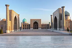 Images Dated 29th November 2022: Uzbekistan, Samarkand, Registan square at sunrise