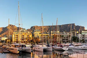Esplanade Prints: V & A Waterfront and Table Mountain at Sunset