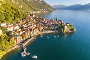 Images Dated 15th January 2019: Varenna, Lecco province, Lombardy, Italy, Europe