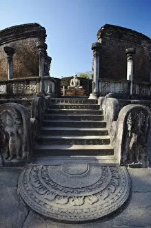 Images Dated 22nd May 2012: Vatadage, Quadrangle, Polonnaruwa, (UNESCO World Heritage Site), North Central Province