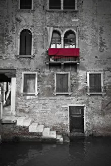 Images Dated 27th April 2012: Venetian building, Venice, Italy