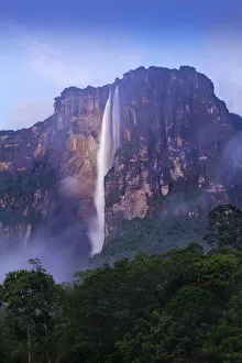Images Dated 8th February 2011: Venezuela, Guayana, Canaima National Park, Angel Falls